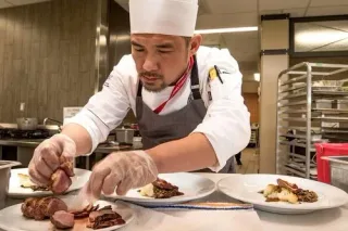 hire kitchen helper for hotel 500x500